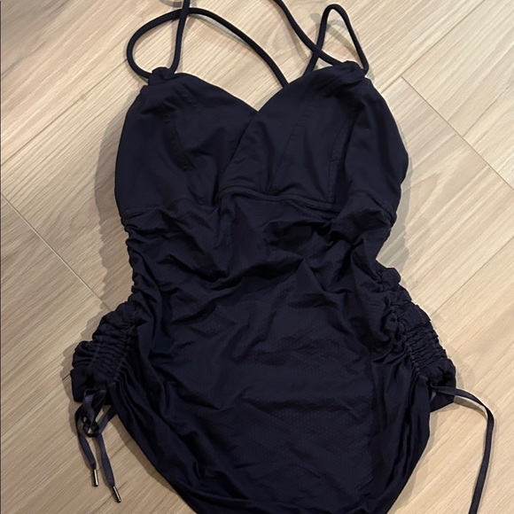 lululemon athletica Tops - lululemon athletica dark purple open back workout top